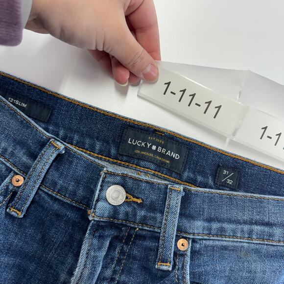 Lucky Brand Jeans Mens 31 x 32 Blue 121 Slim Distressed Denim Cotton - Picture 3 of 9